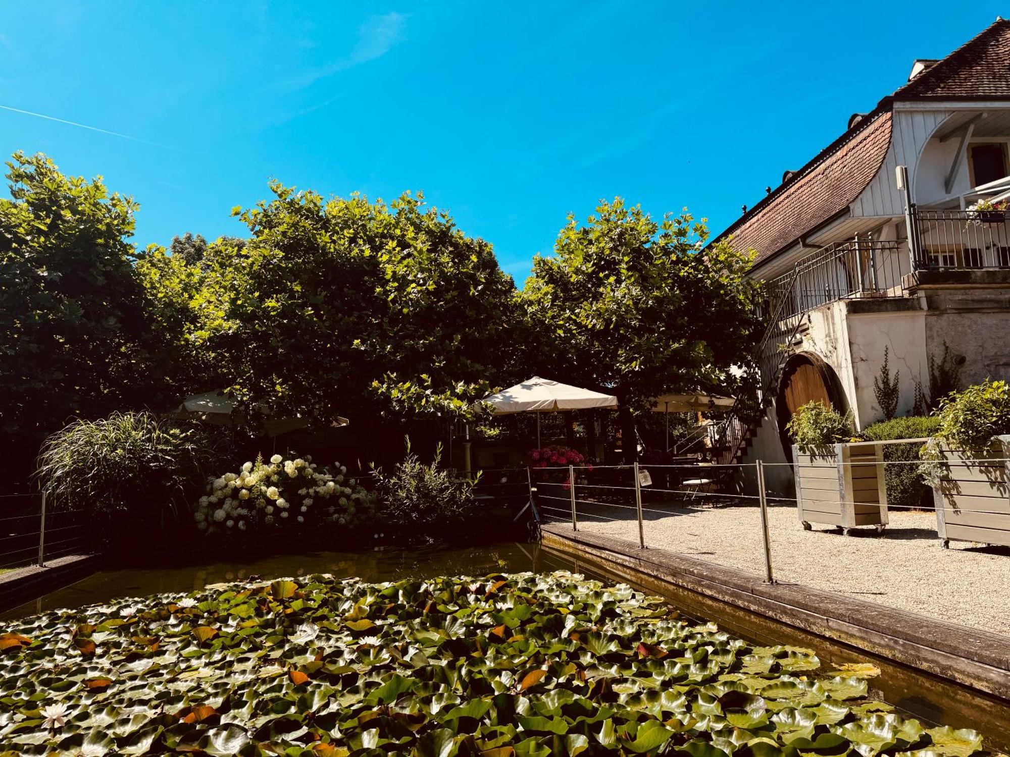 Romantik Hotel De L'Ours Sugiez Kültér fotó